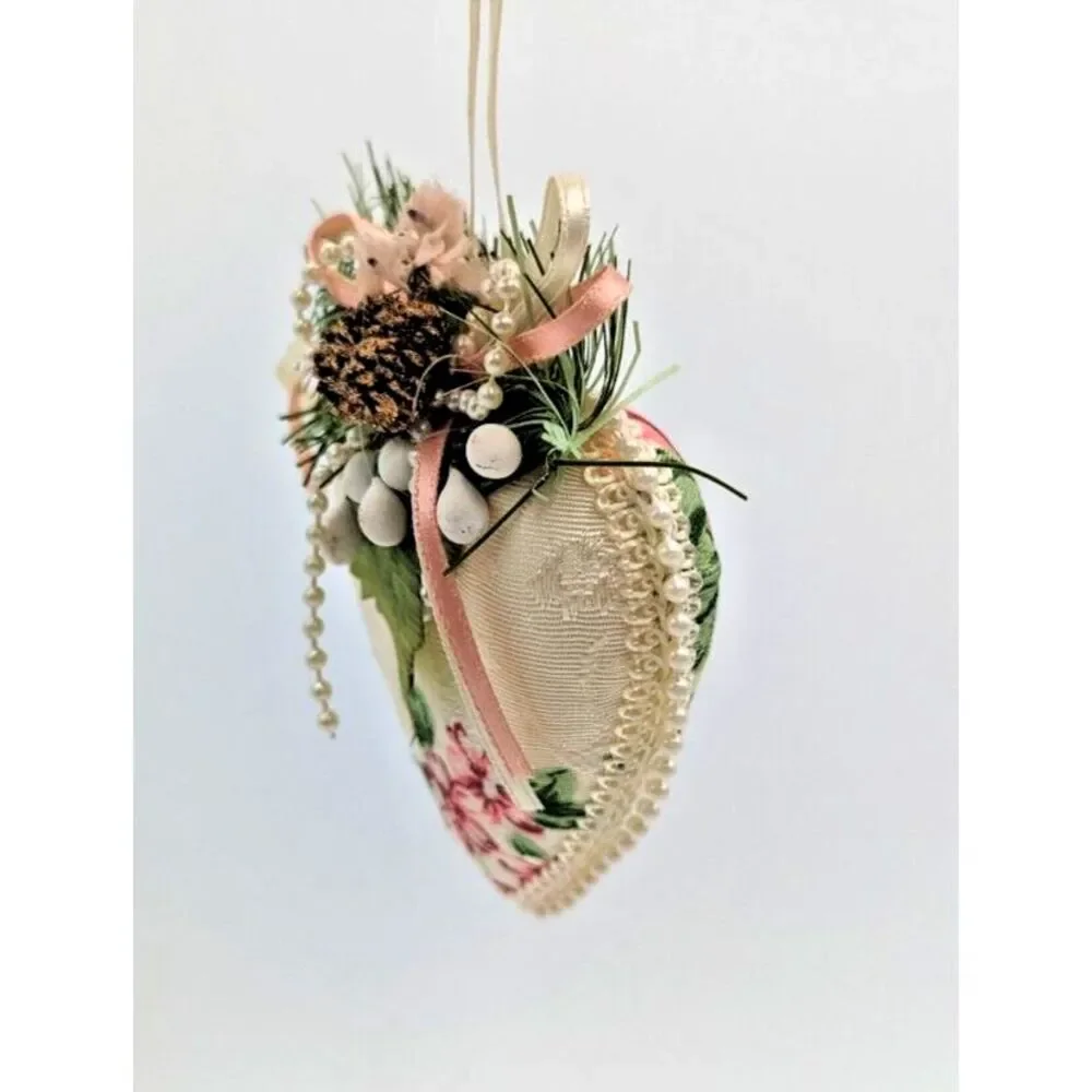 Victorian Heart‎ Shaped Christmas Lace Pink Rose Ornament